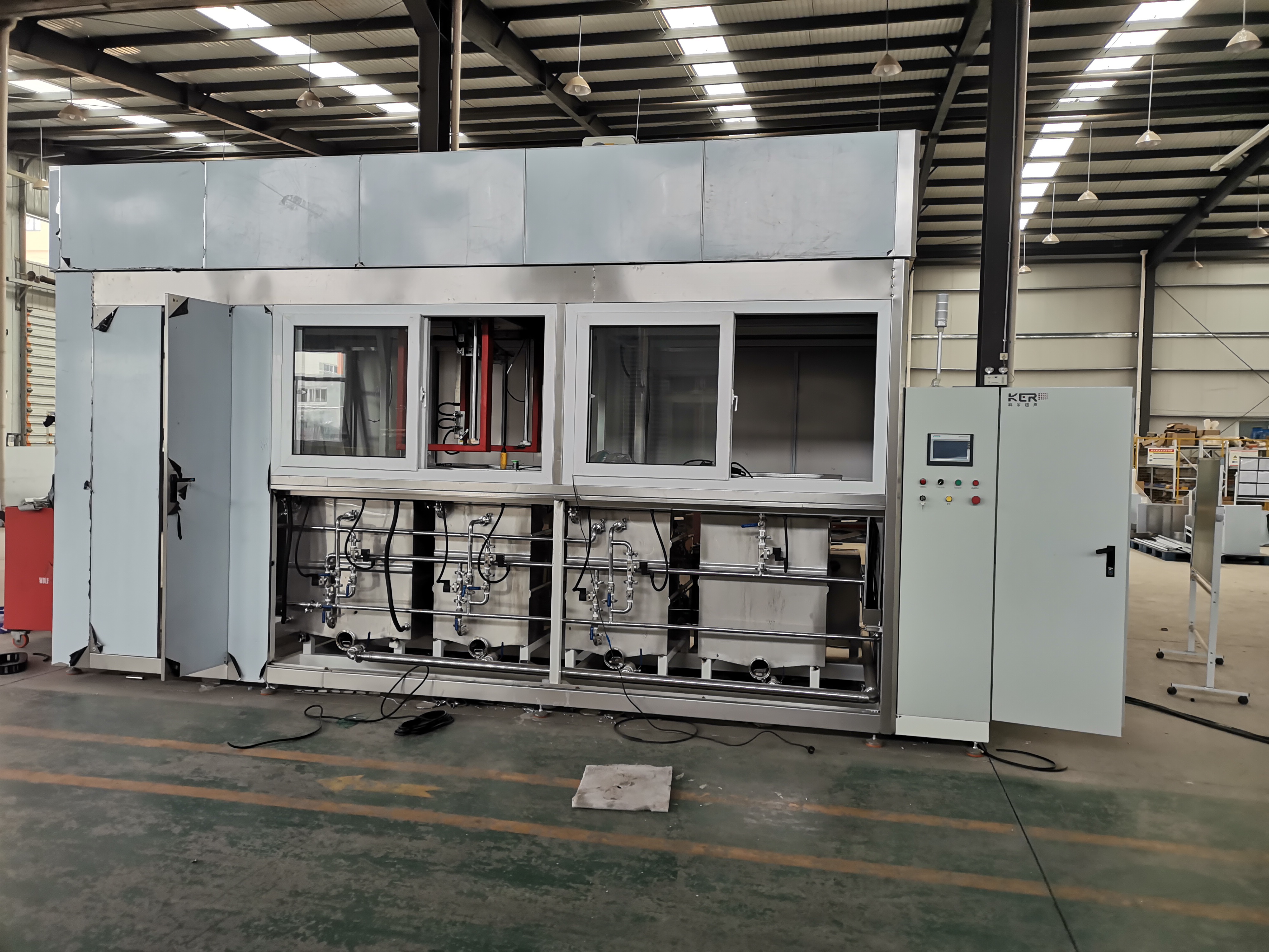 別誤解工業(yè)清洗！通過式清洗機(jī)：專啃工業(yè)重油污，不是設(shè)備無用是認(rèn)知不足